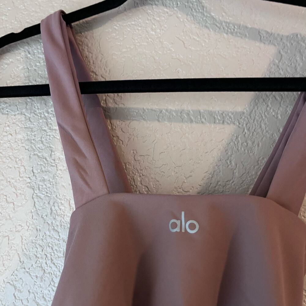 Alo Yoga Sports Bra Criss Cross Halter Opening Thick Straps Logo Workout Dusty - Picture 6 of 8